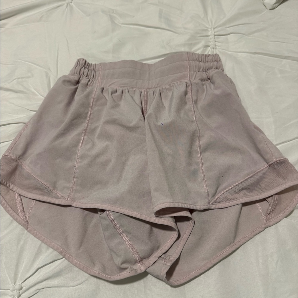 Lululemon Hotty Hot Low-Rise Lined Shorts 2.5” — Pink Milkshake